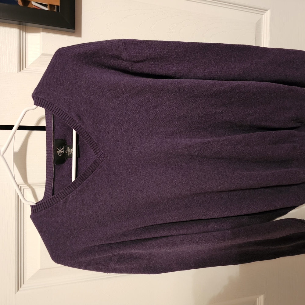 Calvin Klien 100% Cottin Purple V Neck Sweater: XL